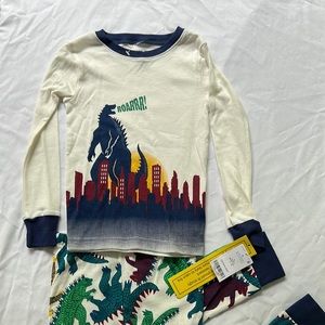 Carter’s size 5 pajamas - Godzilla color pattern NWT